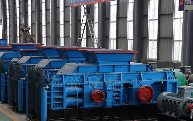 制砂設(shè)備對輥機(jī)